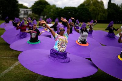 Pageant participants in queen's jubilee celebrate diverse UK