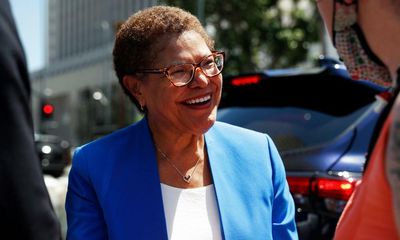 Street activist, congresswoman - mayor? Karen Bass reaches for LA’s top job