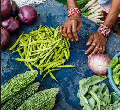 WB:102-year-old woman Lakshmi Maity sells vegetables to support family