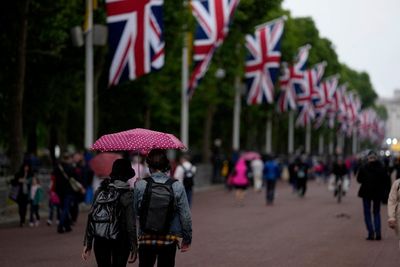Risk of soggy lunches as thunderstorms threaten to dampen Platinum Jubilee