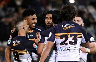 Brumbies battle back to join Blues and Chiefs in Super Rugby semis