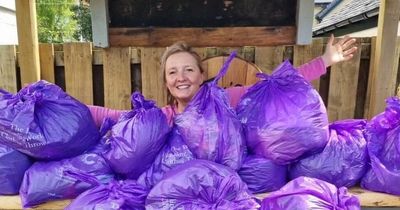 Lanarkshire slimmers raise hundreds by donating old clothes