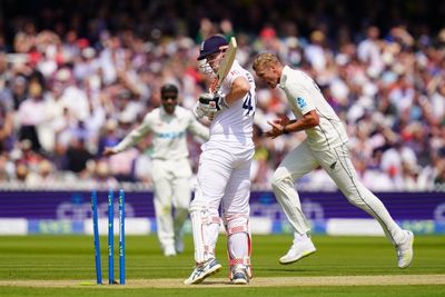 Alex Lees the only casualty as England begin pursuit of victory over New Zealand