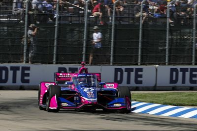 IndyCar Detroit: Rossi tops second practice stalled by red flags