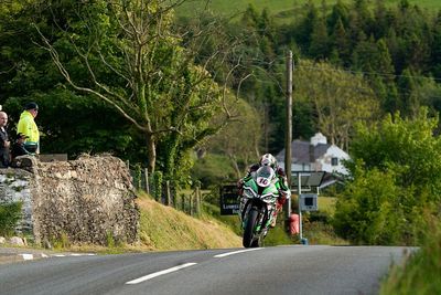 New TT warm-up lap “helped” Hickman to Superbike win