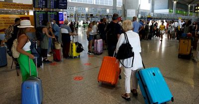 Brits give 'looks that could kill' as EU travellers breeze through airport queues