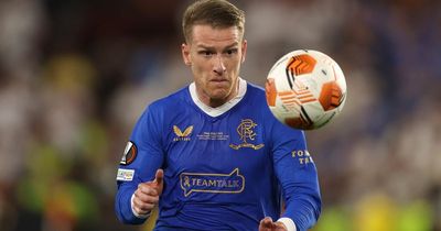 Steve Lomas offers 'legs' theory to Steven Davis staying at Rangers