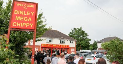 Binley Mega Chippy: 12 people take £80 taxi from Nottingham to viral Coventry chip shop