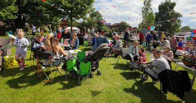 Legendary Manc takes to the decks as partygoers dance in the sun on third day of Platinum Jubilee celebrations