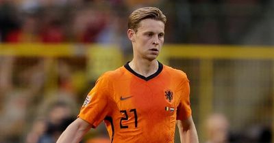 Virgil van Dijk sends Frenkie de Jong transfer message as Man United announce Player of the Year