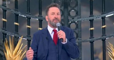 Lee Mack makes partygate joke in front of Boris Johnson at Queen's Platinum Party