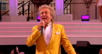 BBC viewers puzzled by Rod Stewart's voice as star thrills at Party at the Palace