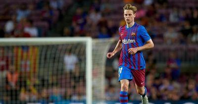 Manchester United set for 'key week' in pursuit of Frenkie de Jong and other transfer rumours