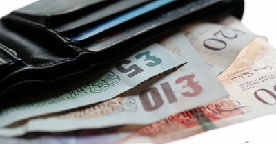 Universal Credit: How to get up to £812 in one-off cash boost