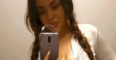 Woman bullied for eating 15 doughnuts a day as a teenager loses more than 16 stone