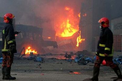 Bangladesh fire: At least 40 dead after container full of chemicals explodes