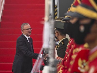 PM arrives in Indonesia ahead of talks