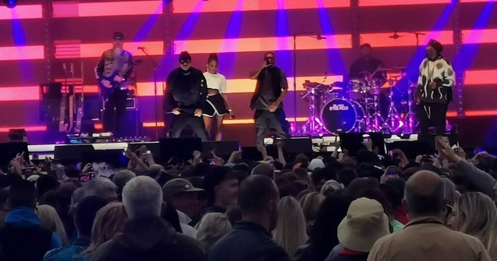 Black Eyed Peas apologise for gaffe at Galway concert…