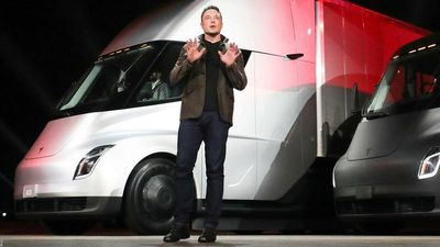 Amazon Wants To Snap Up Tesla Execs Who Want To Keep Working From Home