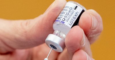 HSE calls on two groups of people to come forward for 'next dose' of Covid vaccine
