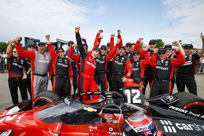 Detroit IndyCar: Power holds off Rossi, wins last Belle Isle race
