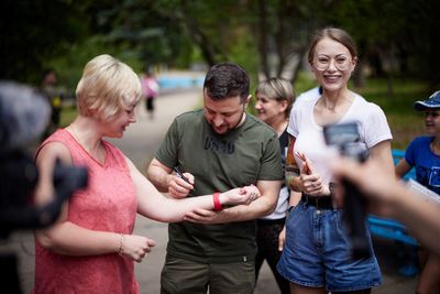 Zelenskiy visits two towns near front in eastern Ukraine