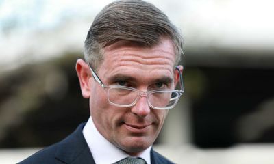 NSW to raise public service wage cap, pay health workers $3,000 ‘appreciation payments’