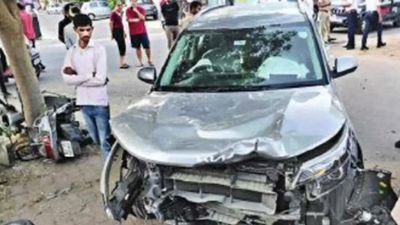 Jaipur: Two sisters killed as car rams into scooter in Adarsh Nagar