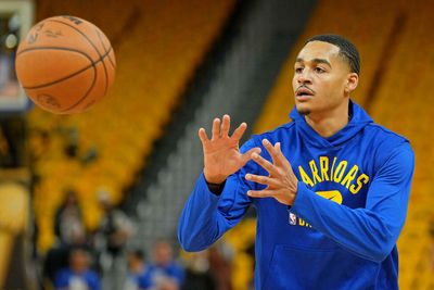 Watch: Jordan Poole hits must-see trick shot from the corner at practice