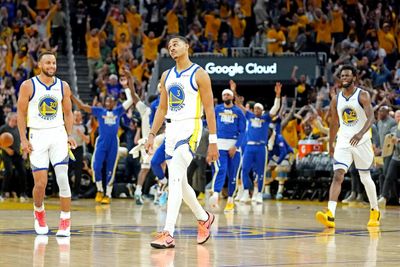 Jordan Poole nailed a beautiful 39-footer at the end of the third quarter and NBA fans went nuts