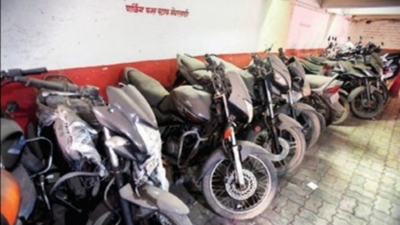 Civic body's public parking facilities turn dump yards