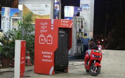 Bounce ties up with Bharat Petroleum to set-up battery swapping stations