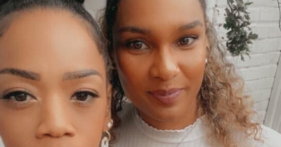 Women who met their best friends in the bathroom