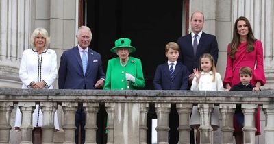 Hidden meanings of what Royals wore in final balcony appearance