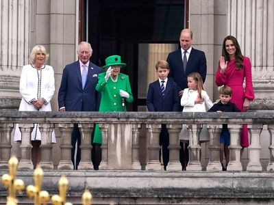 Jubilee – live: Sussexes release photograph of daughter Lilibet after arriving in US