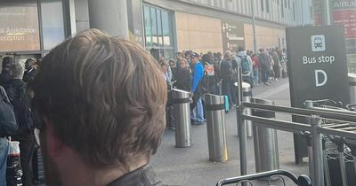 Scots holidaymakers queue outside Edinburgh Airport in 'chaotic scenes'