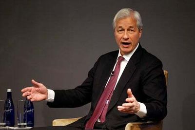 Musk and Dimon warn of heavy weather, but in the longer run we will survive