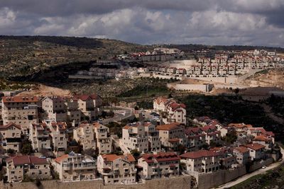 Israeli coalition could crumble over settler laws vote