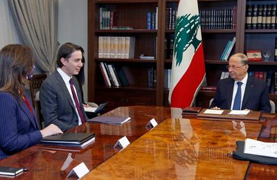 Lebanon urges US envoy to end maritime dispute with Israel