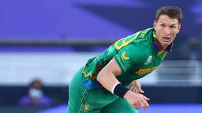 India vs South Africa: Dwaine Pretorius wants to inculcate Dhoni's calmness and self-belief