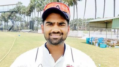 Ranji Trophy 2022: Debutant Suved Parkar's ton floors Uttarakhand, takes Mumbai to 304/3