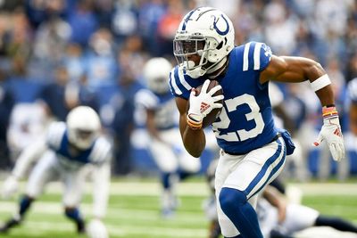 Colts’ Kenny Moore arrives for physical ahead of minicamp