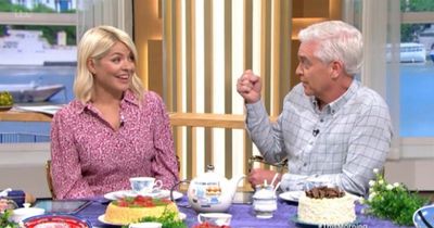 Holly Willoughby reveals what happened on the 'magical' bus during Jubilee Pageant after coming under fire