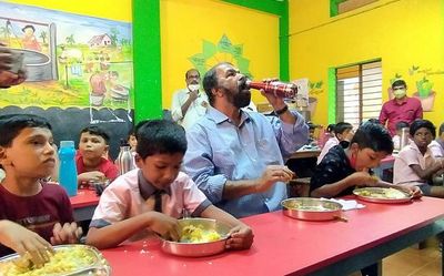Ministers undertake mid-day meal quality checks in schools in Kerala