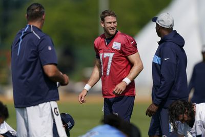 Titans’ QB situation ranked in bottom half of NFL