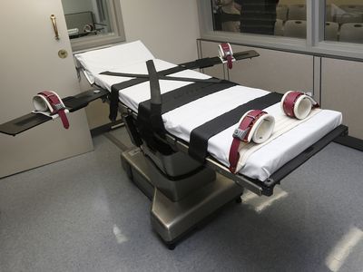 A federal judge rules Oklahoma's lethal injection method is constitutional