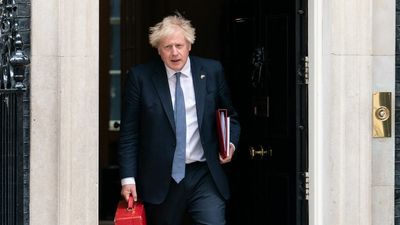 Boris Johnson survives no-confidence vote over lockdown parties