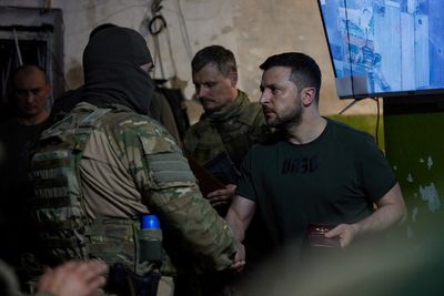 Zelenskiy says Ukrainian forces not giving up positions in Sievierodonetsk