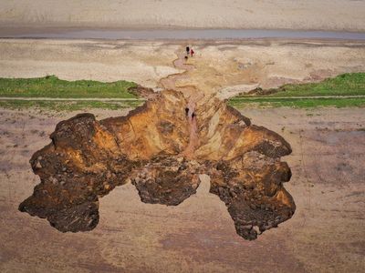 Coastal communities in England will be forced to relocate due to climate crisis, Environment Agency boss says