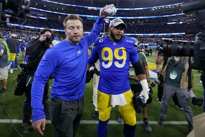 Salary cap impact of Aaron Donald’s contract: Rams save $2.75M in 2022